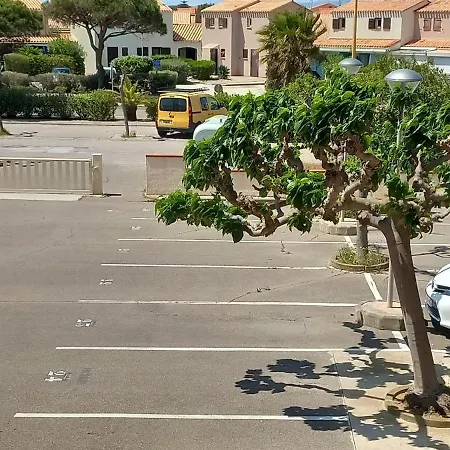 Avec Vue Sur , A 150 M Et Proche Des Commerces Appartement